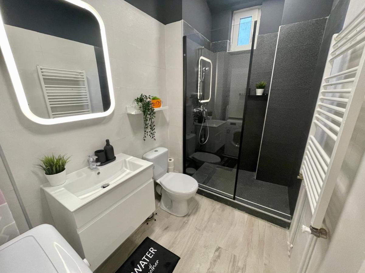 Calea Victoriei Studio By Magic Apartments Bucarest Esterno foto